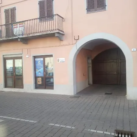 A Pavone * Pavone Canavese